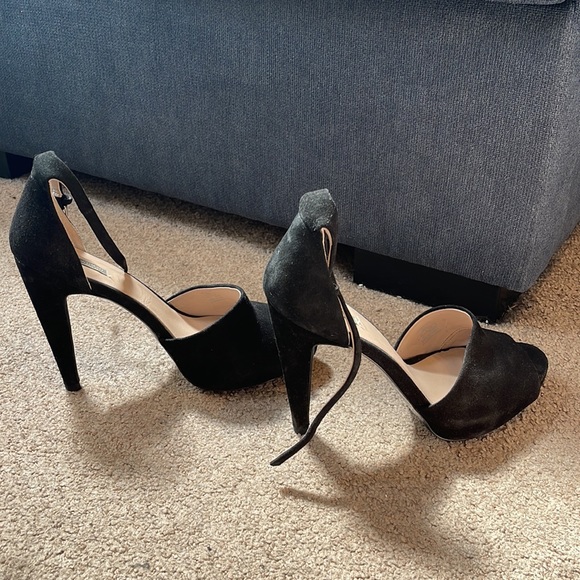 Black Peep Toe Sandals - Picture 4 of 5